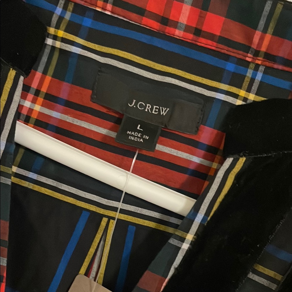 Velvet- Trimmed Tartan V-neck Tunic for The Holidays - Picture 4 of 7